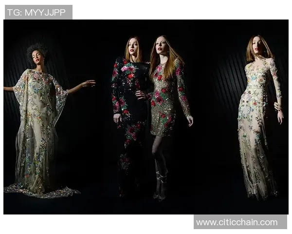 足球明星与女星同框合照展现魅力瞬间引发热议 足球明星与女星同框合照展现魅力瞬间引发热议