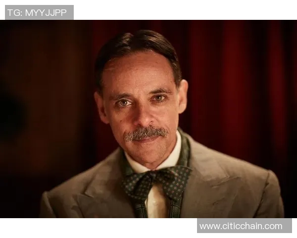 浴血黑帮中的足球明星揭秘及其传奇故事分析