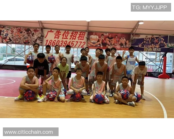 明星压篮球的背后故事与他们的运动精神探讨